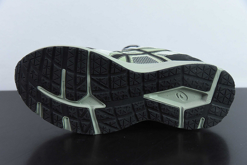 As*ic*s jog 100 s lightweight low tops non-slip gray green 1201a715-020