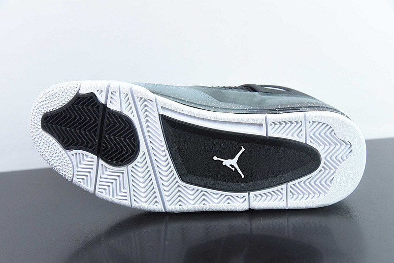 Air Jordan 4 “Fear” FQ8138-002