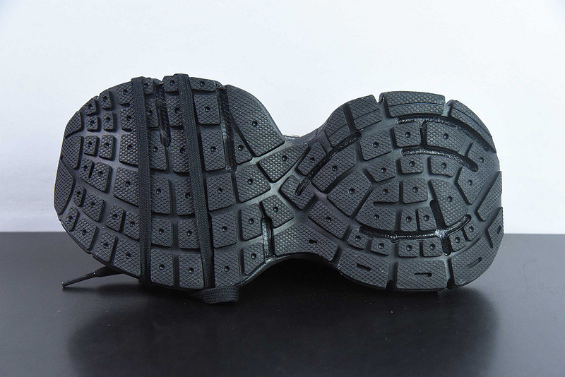 BC 3XL SNEAKER