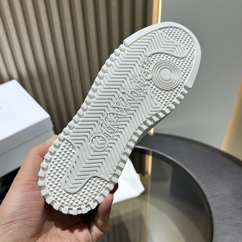 off white SNEAKERS