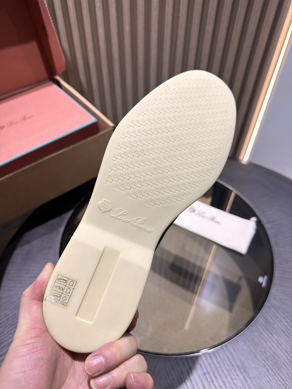 L0r0 P1ana sneaker