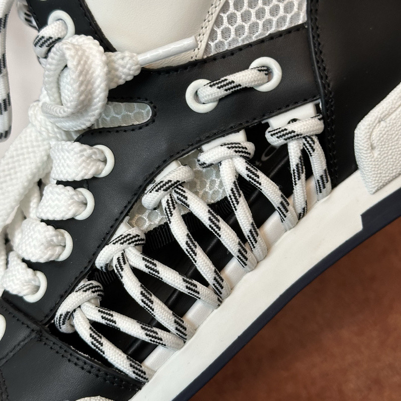 DIO* SNEAKER