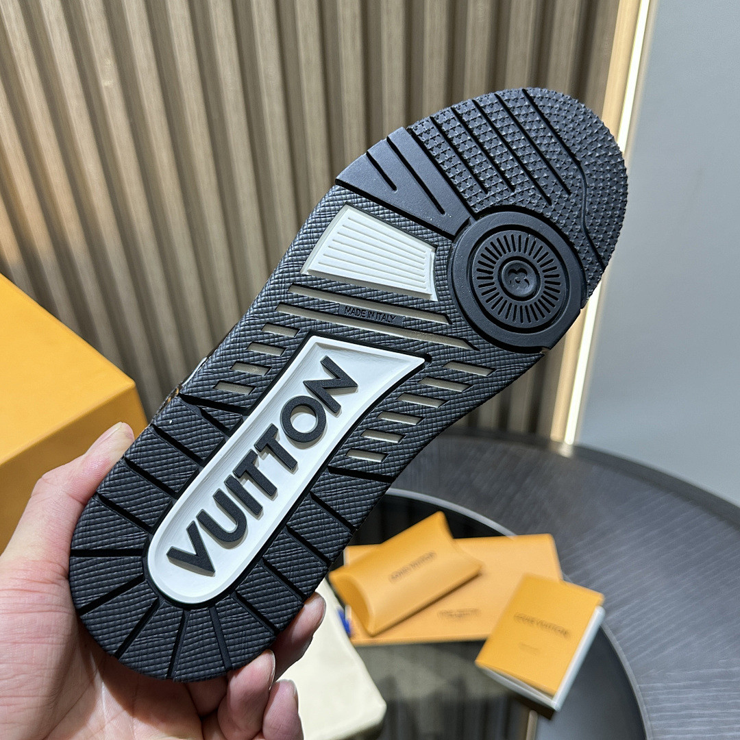LVT SNEAKERS