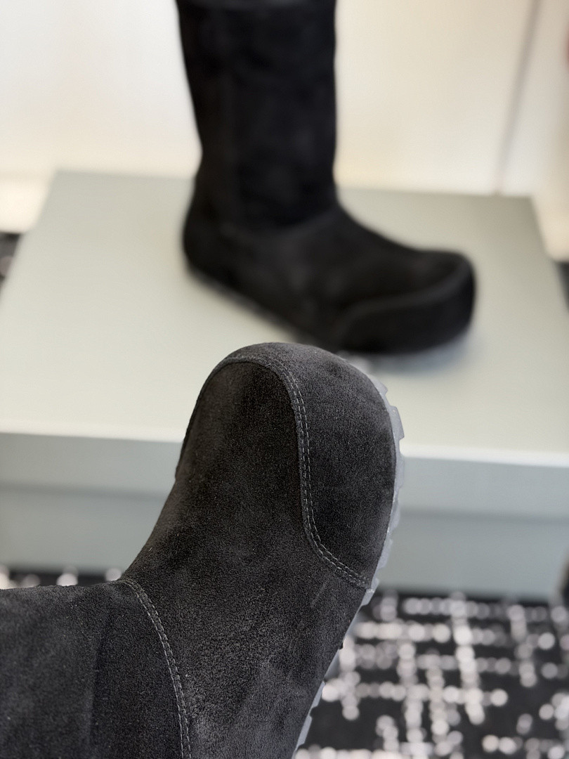 BC BOOTS