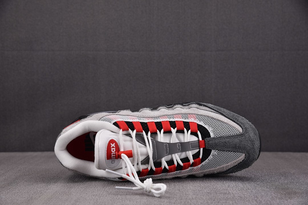 Undefeated x Nike Air Max 95 Bright Crimson IB4523-003