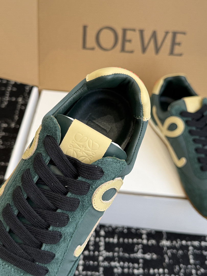 L0ew* Sneaker