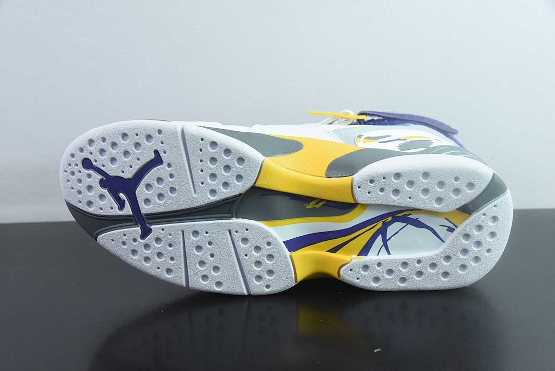 Air Jordan 8 Retro 