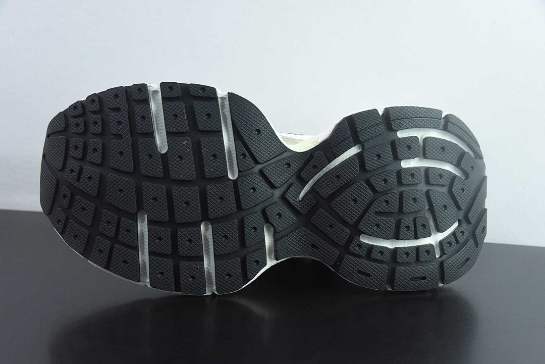BC 3XL SNEAKER
