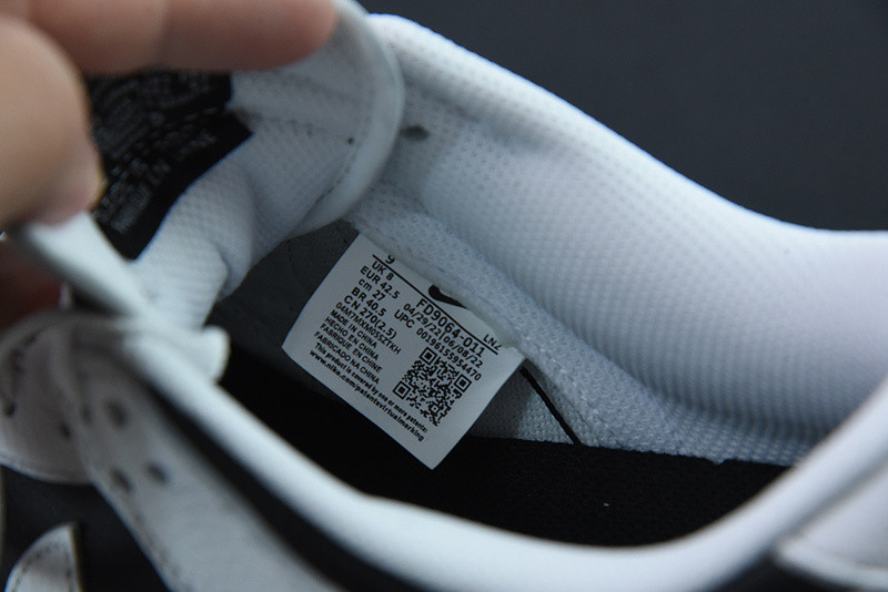 nike dunk low “reverse panda” fd9064-011
