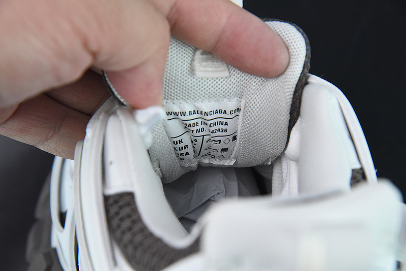 bc track sneaker