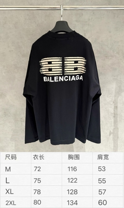 Ba1en*iaga Clothes