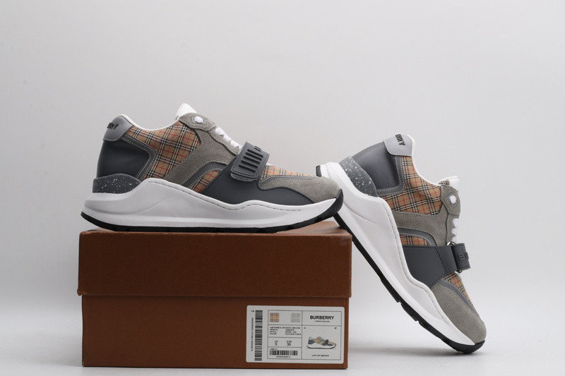B**rry sneaker