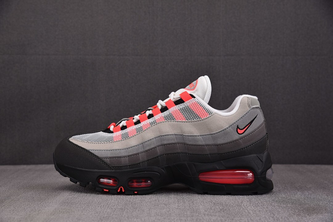 NIKE Air Max 95