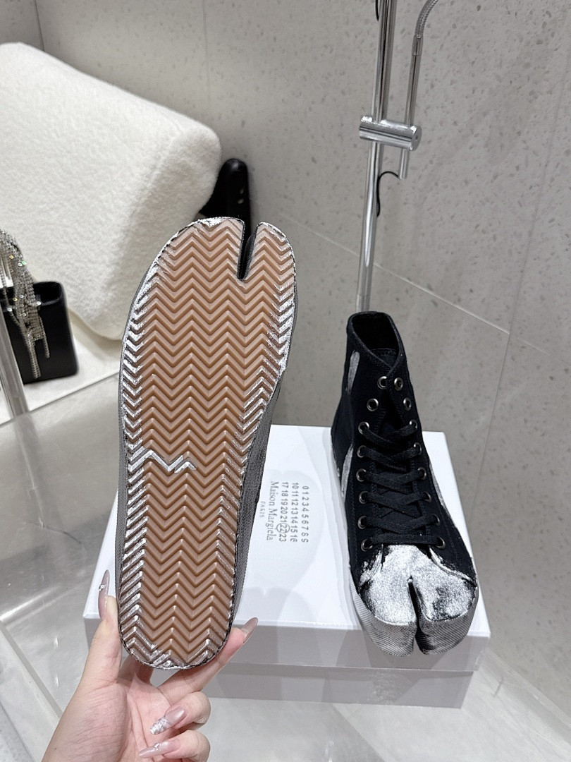 Ma1s0n Marg*e1a SNEAKER