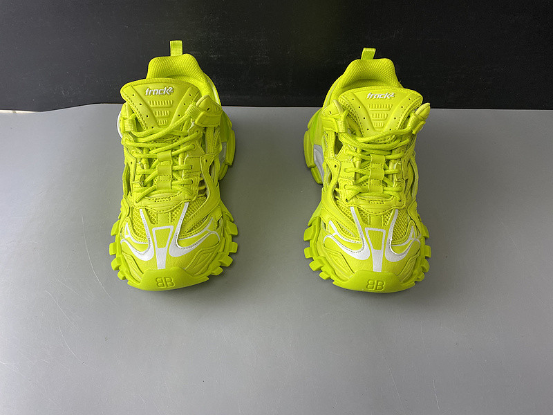 bc track sneaker