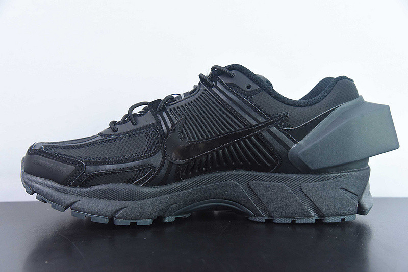 nike a-cold-wall* x air zoom vomero 5
