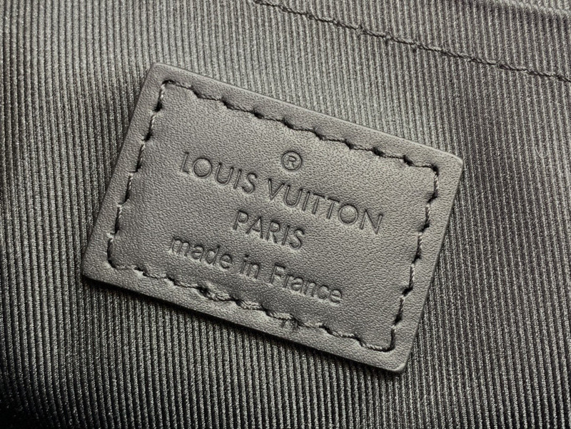 LVT PURSE