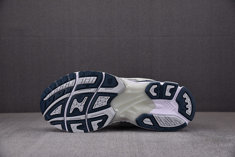 As*ic*s gel kayano 14 