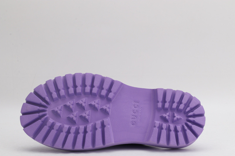 g*u*i sandals low