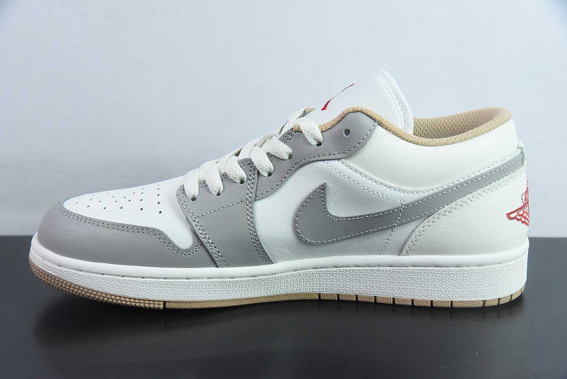 Air Jordan 1 Low