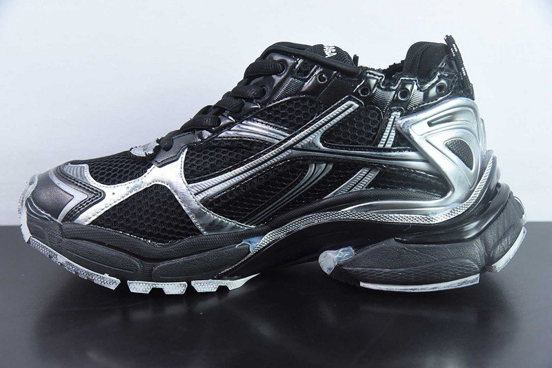 Ba1en*iaga runner sneaker