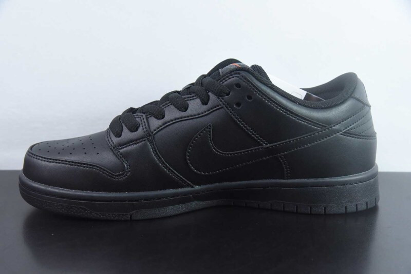 Nike SB Dunk Low Pro ISO Triple Black FJ1674-001