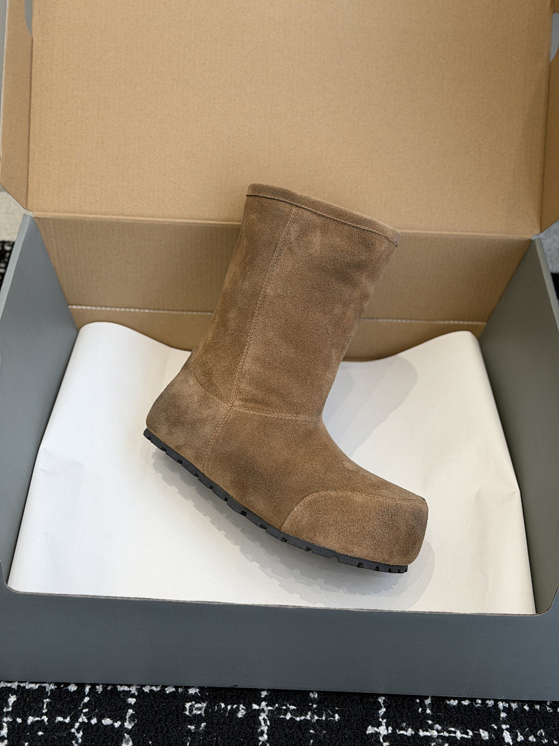 BC BOOTS