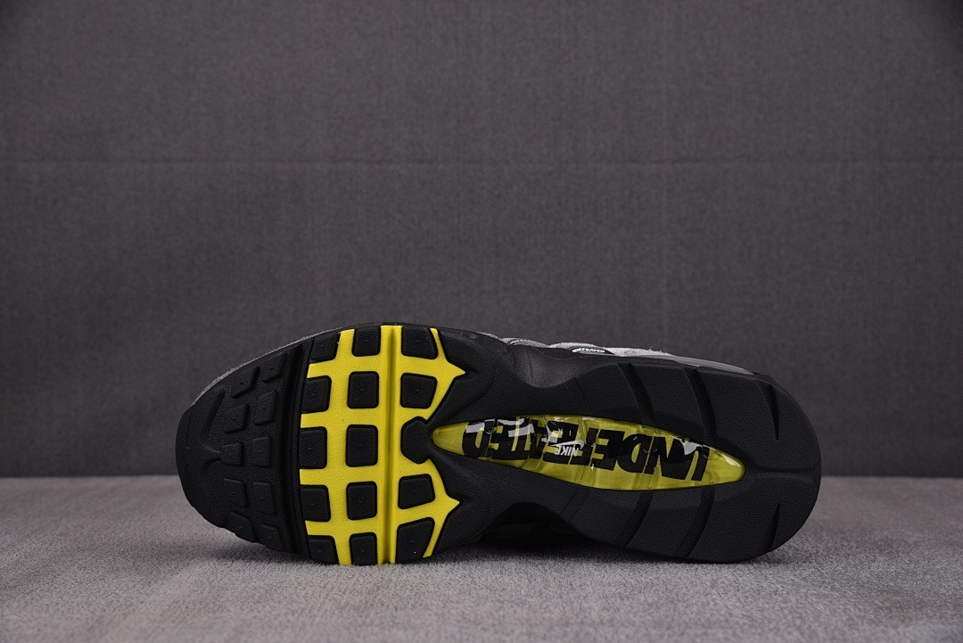 Nike x Undefeated Air Max 95
