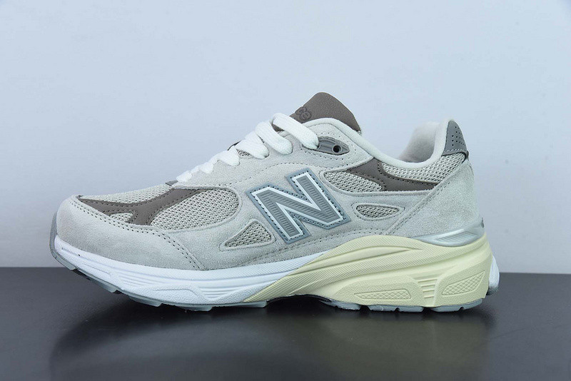 new balance sneaker