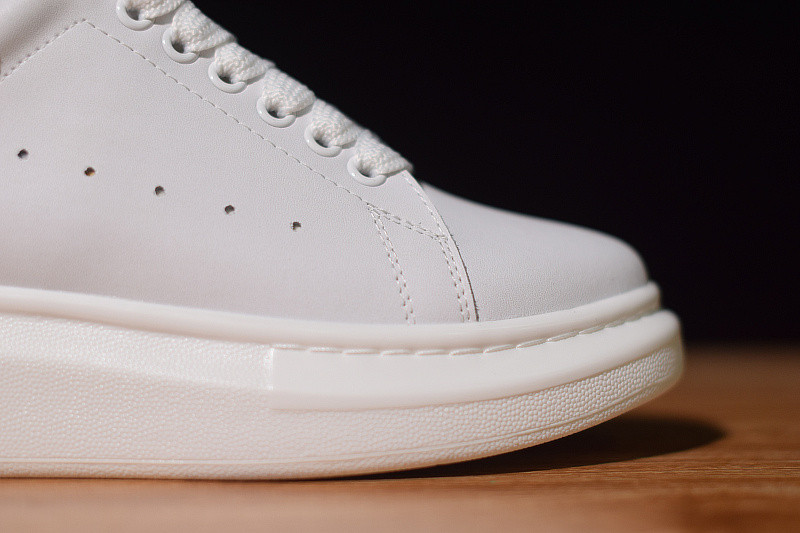 alexer mceen sneakers