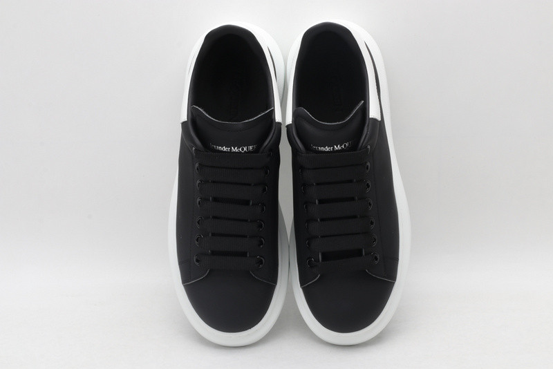 alexer mceen sneakers