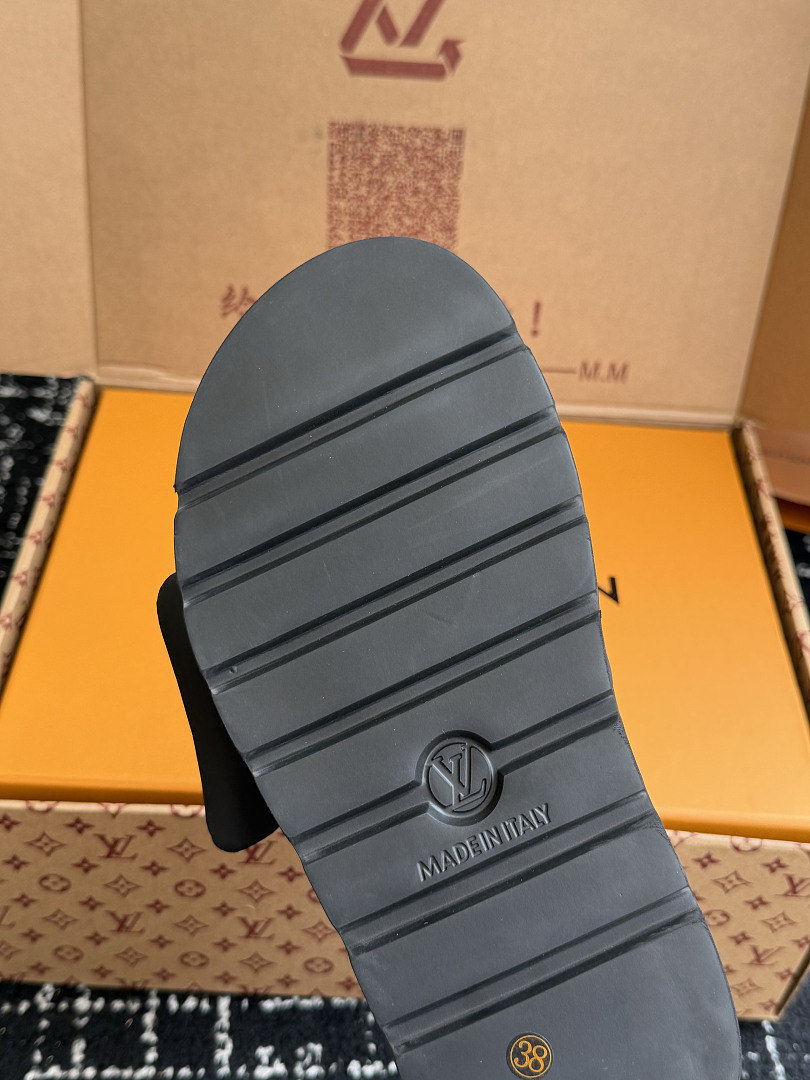 LVT SANDALS