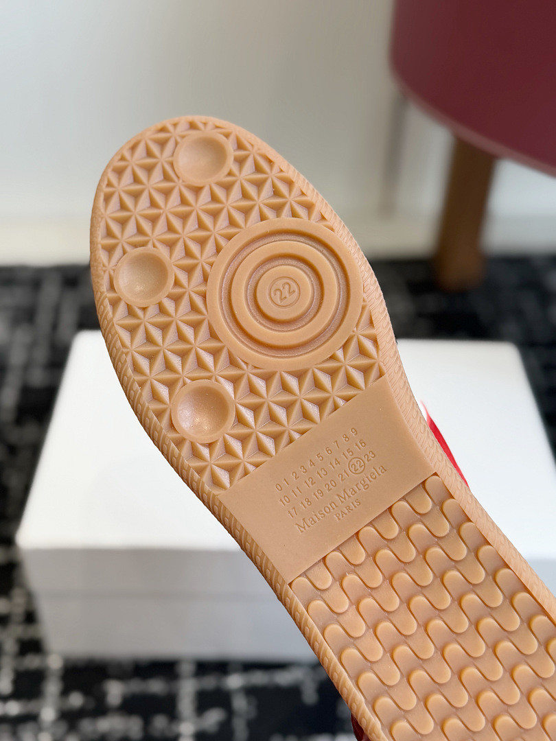 Ma1s0n Marg*e1a SNEAKER
