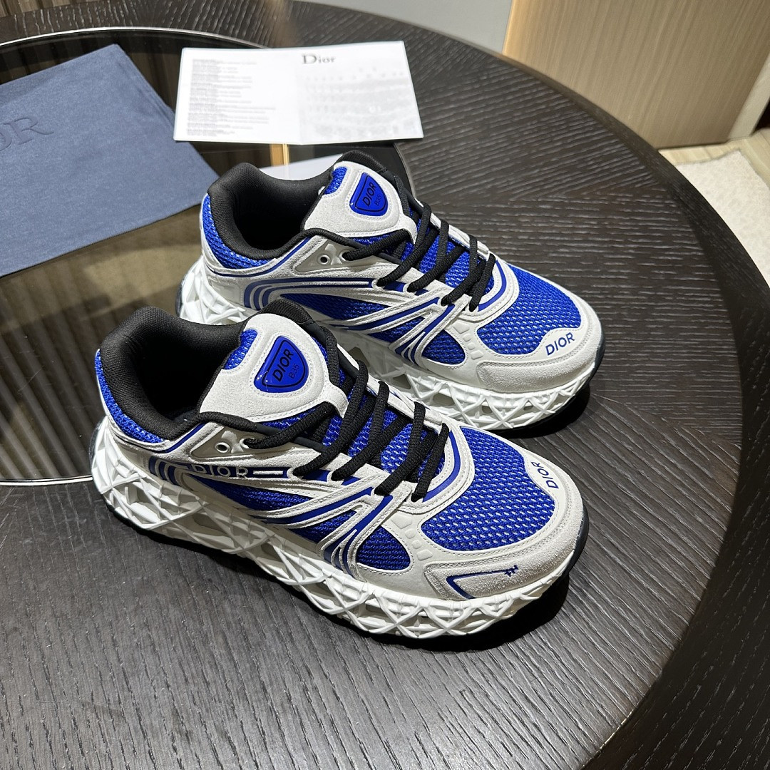 DIO* SNEAKER