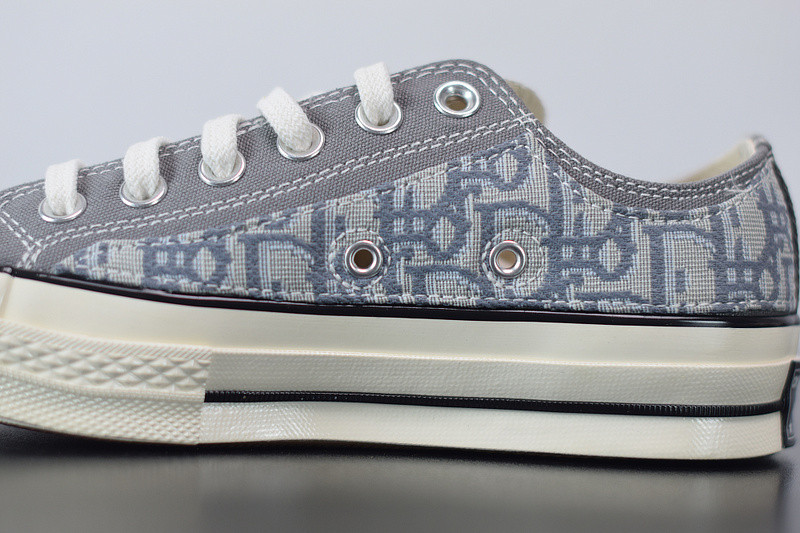 dio* x converse sneaker