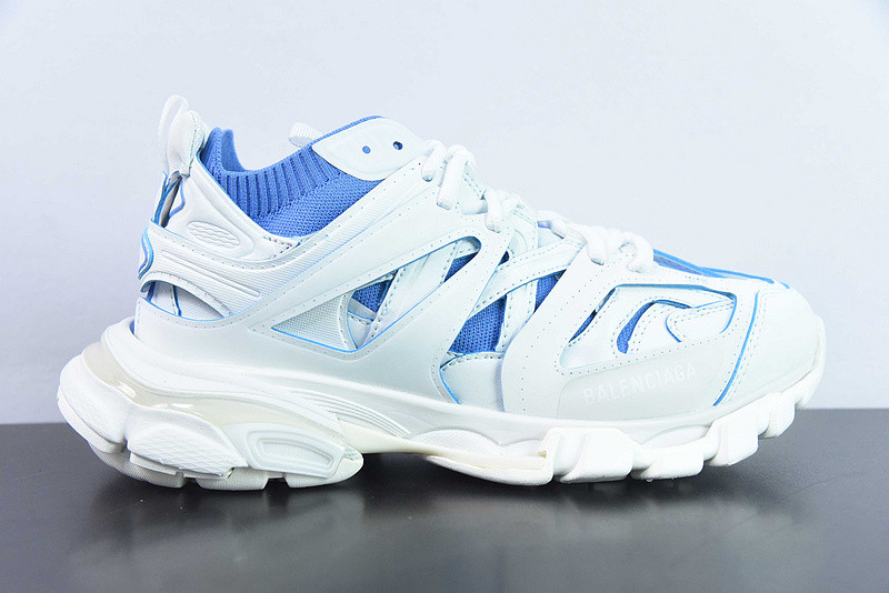 bc track sneaker