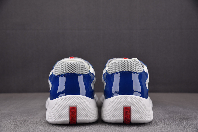 pr sneaker