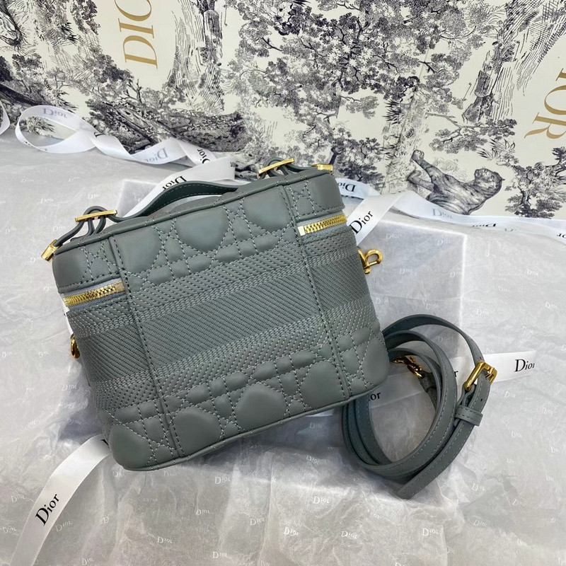 D10r bag