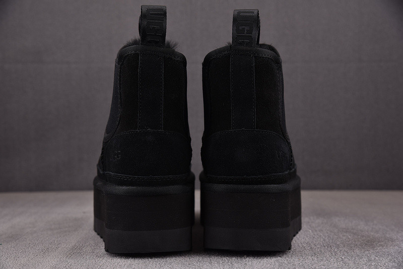 UGG