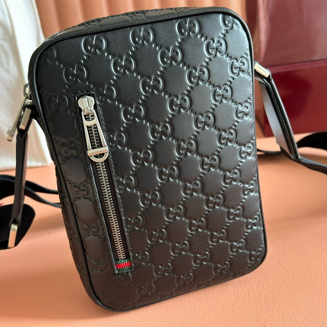 Gvc*1 BAG