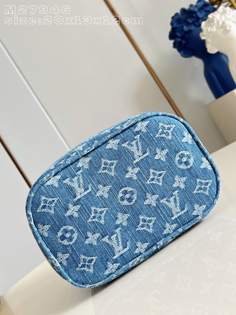 LVT PURSE
