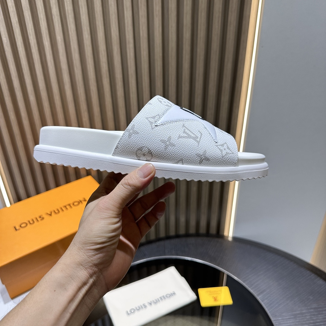 LVT SANDALS