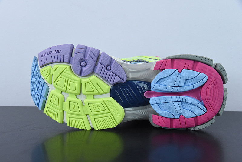 Ba*len*cia*ga runner sneaker