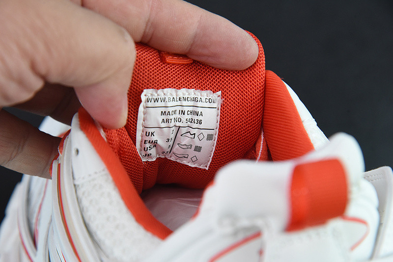 bc track sneaker