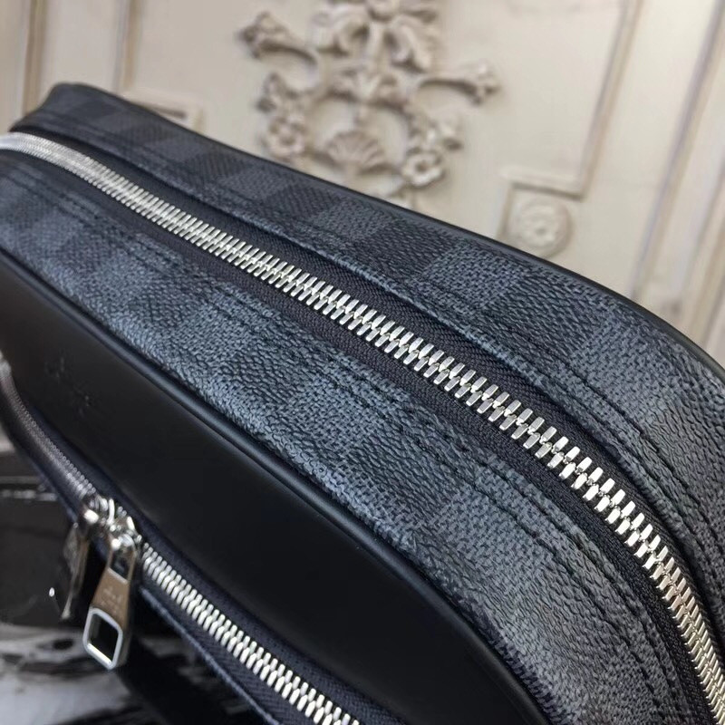LVT PURSE