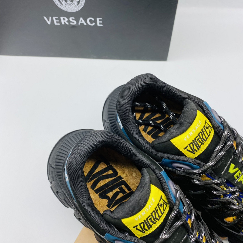vs chain reaction sneakers