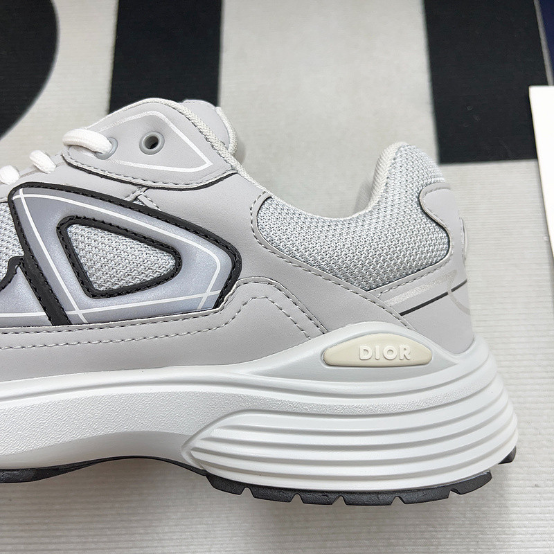 dio* sneaker