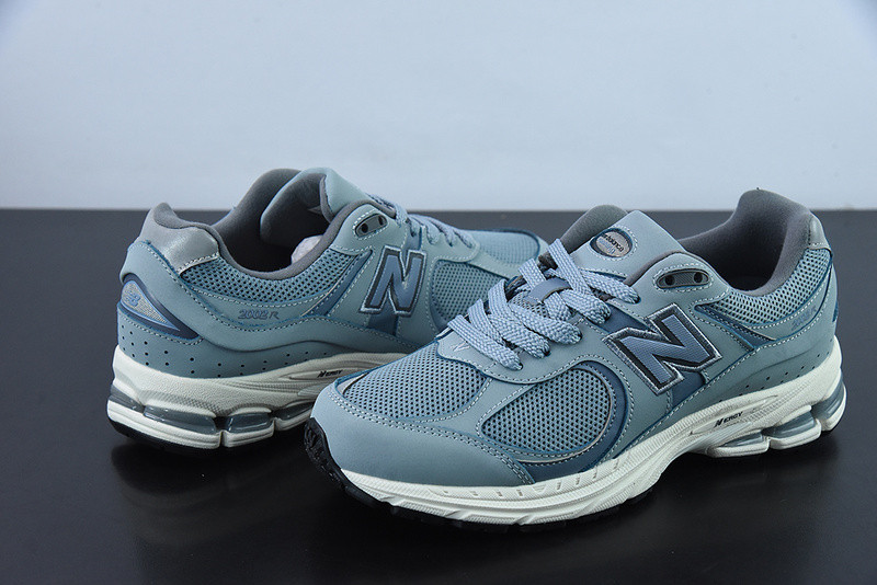 new balance sneaker