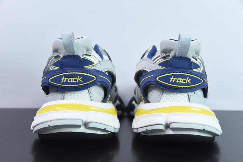 bc track sneaker