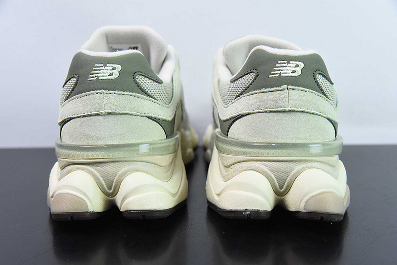 new balance sneaker